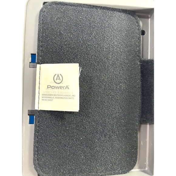 Power A Nintendo DS Blue and White Hard Shell Storage Console and Game Case - Picture 5 of 11